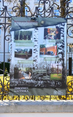 Wystawa plenerowa „Zbrodnia Katyńska”